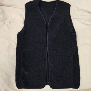 Muji boa fleece black vest, small (almost NWT)